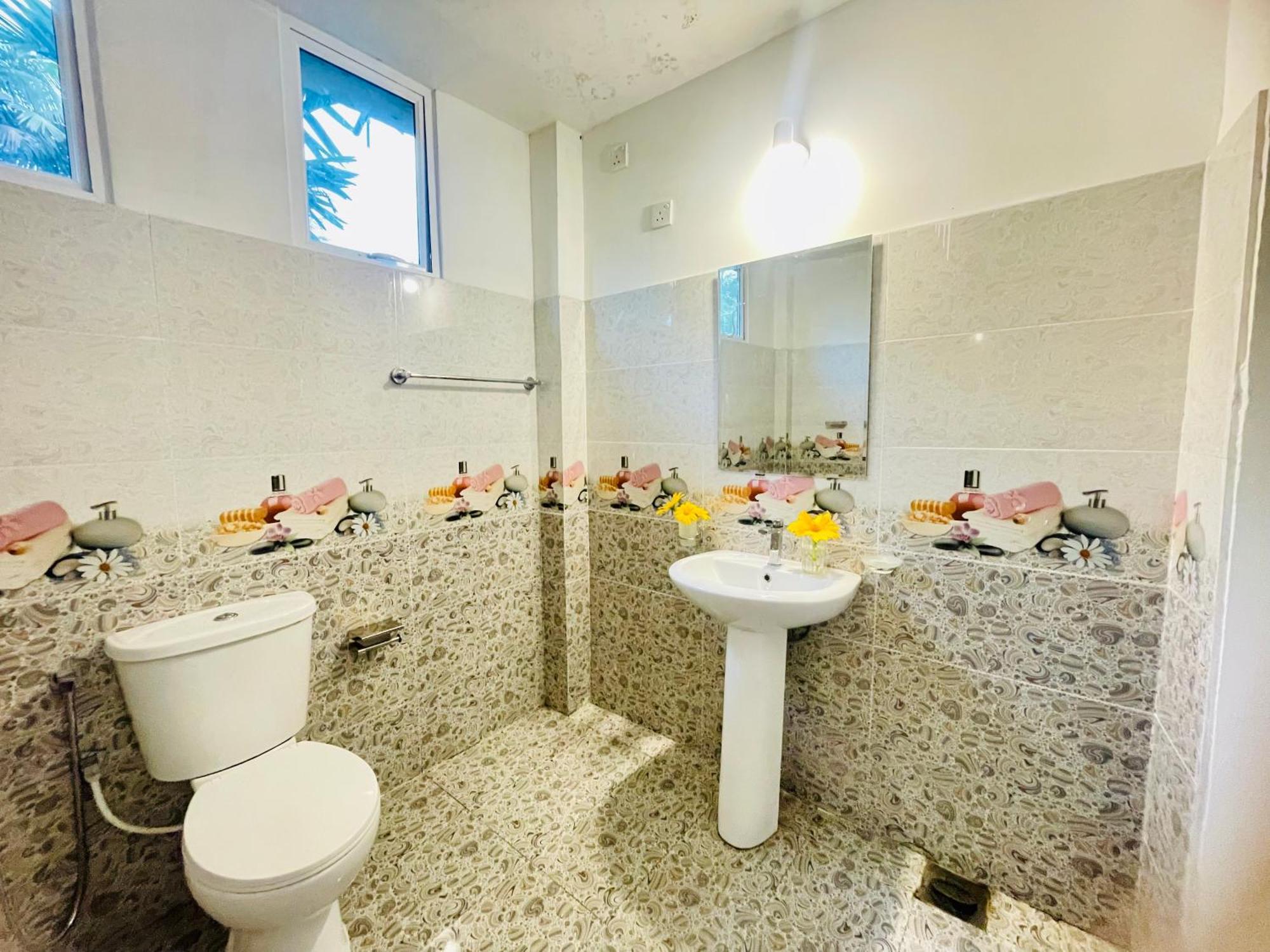 מלון דיקוולה White Hill House Hiriketiya מראה חיצוני תמונה